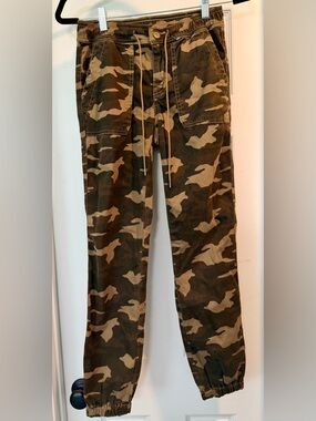 American Eagle Outfitters Women's Camo Ankle Pants - Olive & Tan
